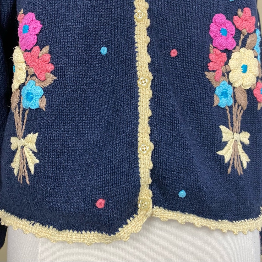 Christopher & Banks Cardigan Sweater Flower Hand Embroidered Women’s Sz Medium - Picture 3 of 8